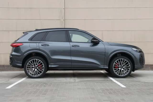 Audi Q5 (2026) thumbnail 2