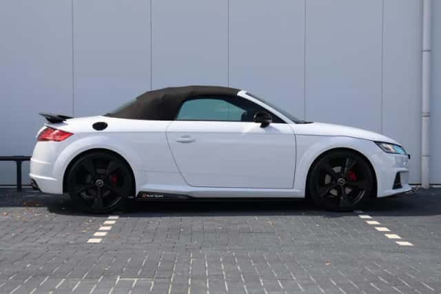 Audi TT (2018) thumbnail 2