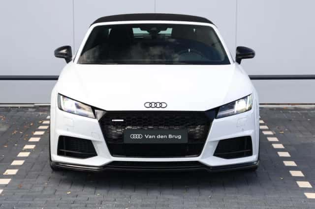 Audi TT (2018) thumbnail 4
