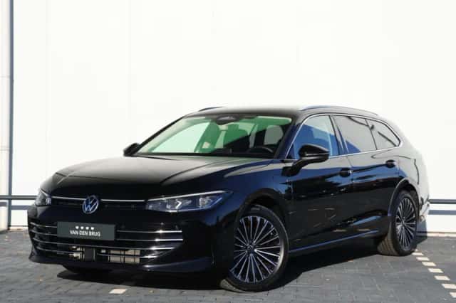 Volkswagen Passat (2025) thumbnail 1