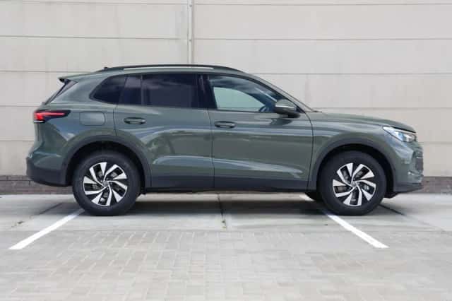 Volkswagen Tiguan (2026) thumbnail 2