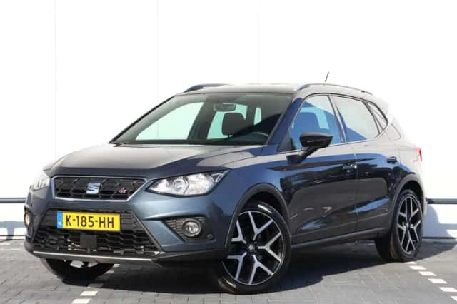 SEAT Arona (2021) thumbnail 1