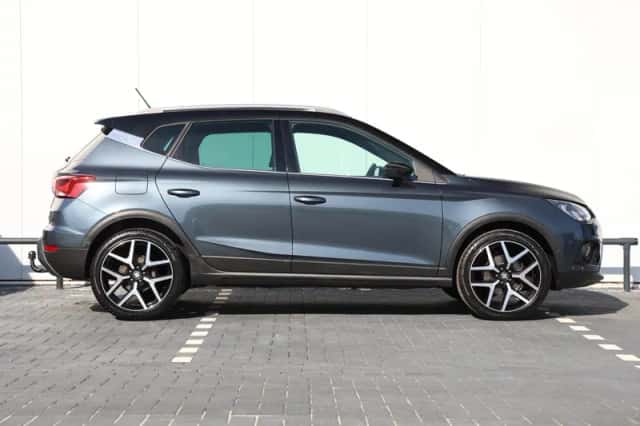SEAT Arona (2021) thumbnail 2