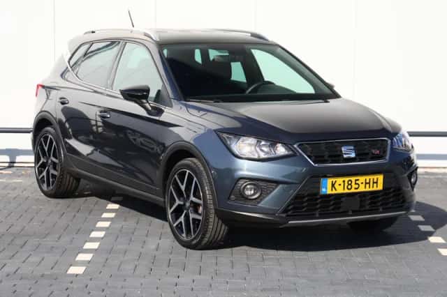 SEAT Arona (2021) thumbnail 3