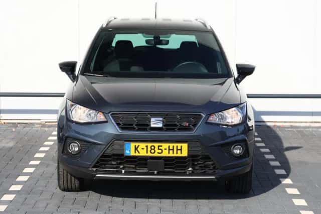 SEAT Arona (2021) thumbnail 4