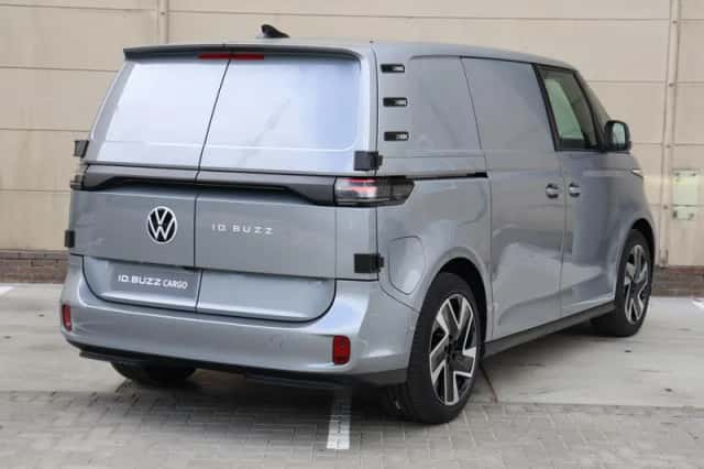 Volkswagen ID. Buzz (2026) thumbnail 5