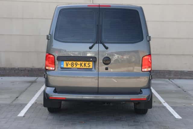 Volkswagen Transporter (2024) thumbnail 6
