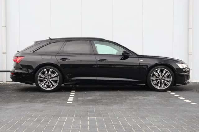 Audi A6 (2022) thumbnail 2