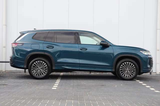 Volkswagen Tayron (2025) thumbnail 2