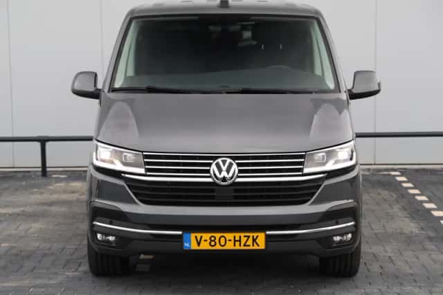 Volkswagen Transporter (2024) thumbnail 4