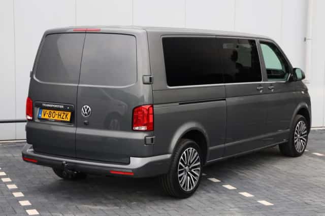 Volkswagen Transporter (2024) thumbnail 5