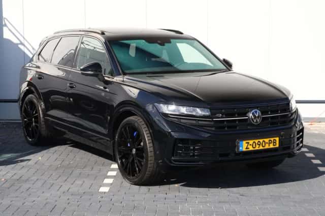 Volkswagen Touareg (2024) thumbnail 3