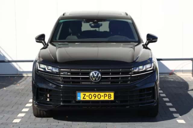 Volkswagen Touareg (2024) thumbnail 4
