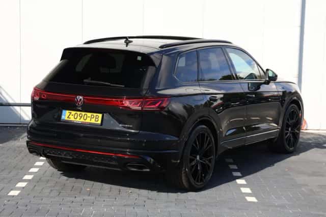 Volkswagen Touareg (2024) thumbnail 5
