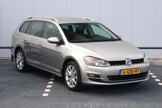 Volkswagen Golf (2014) thumbnail 3