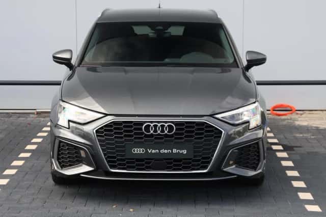 Audi A3 (2023) thumbnail 4