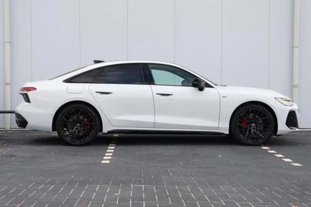 Audi A6 (2025) thumbnail 2