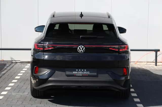 Volkswagen ID.4 (2025) thumbnail 6