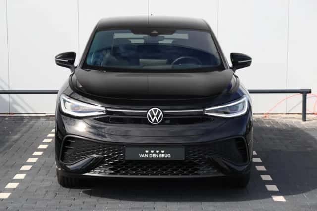 Volkswagen ID.5 (2025) thumbnail 4