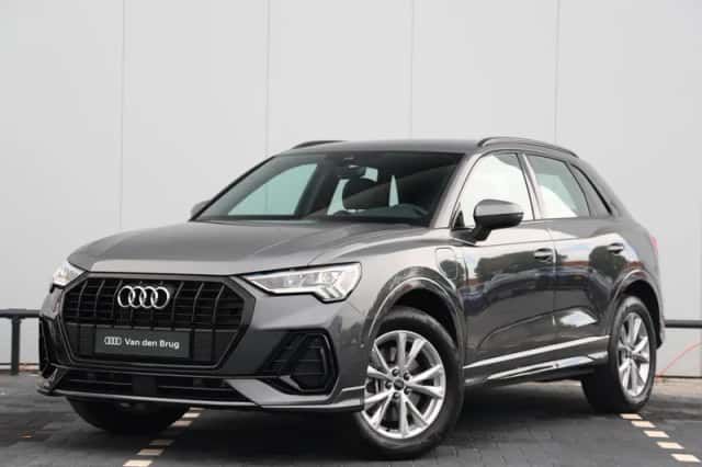 Audi Q3 (2024) thumbnail 1