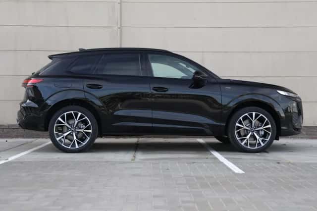 Audi Q3 (2026) thumbnail 2