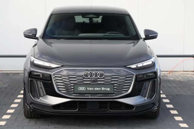 Audi Q6 e-tron (2025) thumbnail 4