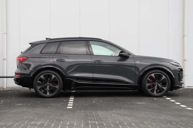 Audi Q6 e-tron (2025) thumbnail 2