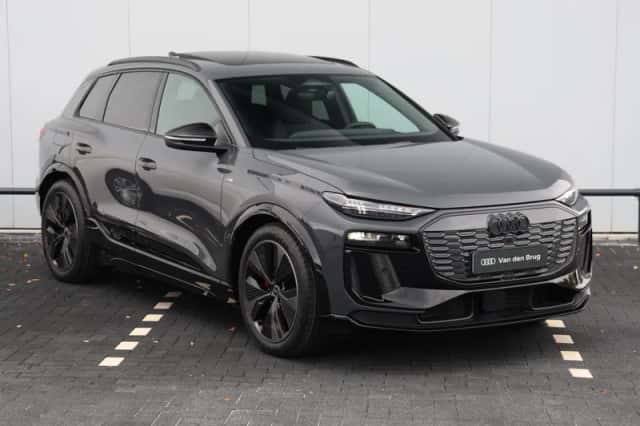 Audi Q6 e-tron (2025) thumbnail 3