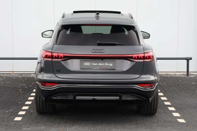 Audi Q6 e-tron (2025) thumbnail 6