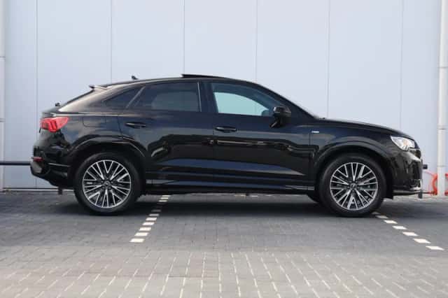 Audi Q3 (2024) thumbnail 2