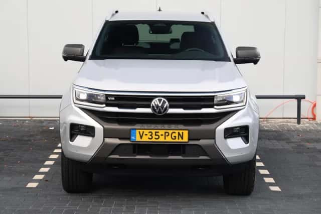 Volkswagen Amarok (2023) thumbnail 4