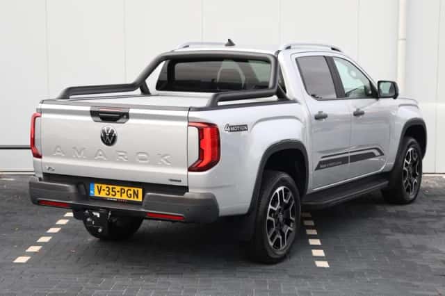Volkswagen Amarok (2023) thumbnail 5