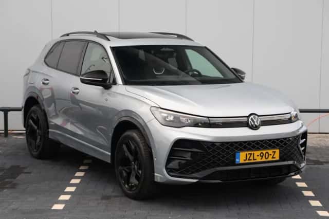 Volkswagen Tiguan (2025) thumbnail 3