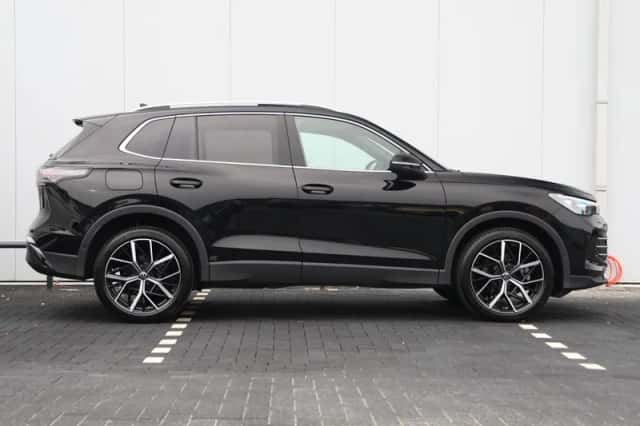 Volkswagen Tiguan (2025) thumbnail 2