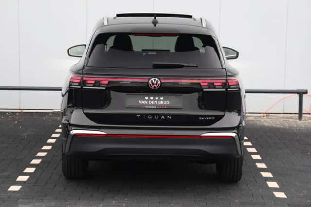 Volkswagen Tiguan (2025) thumbnail 6