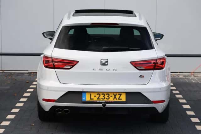 SEAT Leon (2018) thumbnail 6