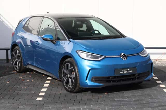 Volkswagen ID.3 (2024) thumbnail 3