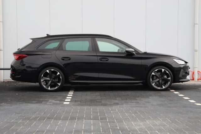 CUPRA Leon Sportstourer (2023) thumbnail 2