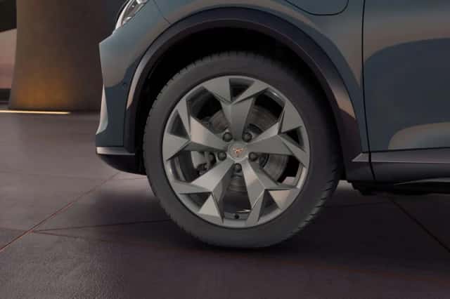 CUPRA Formentor (2025) thumbnail 4