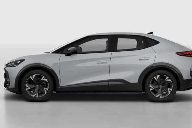 CUPRA Tavascan (2025) thumbnail 2