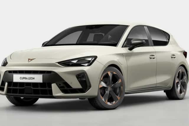 CUPRA Leon (2025) thumbnail 1