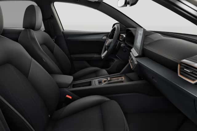 CUPRA Leon (2025) thumbnail 6