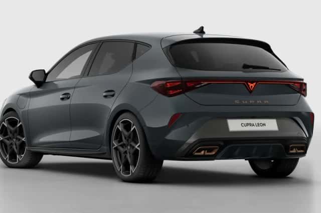 CUPRA Leon (2025) thumbnail 4