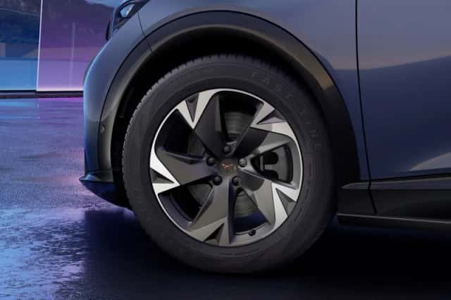 CUPRA Tavascan (2025) thumbnail 5