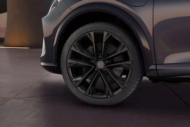 CUPRA Formentor (2025) thumbnail 4
