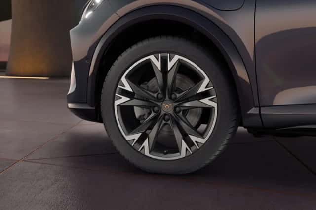 CUPRA Formentor (2025) thumbnail 5