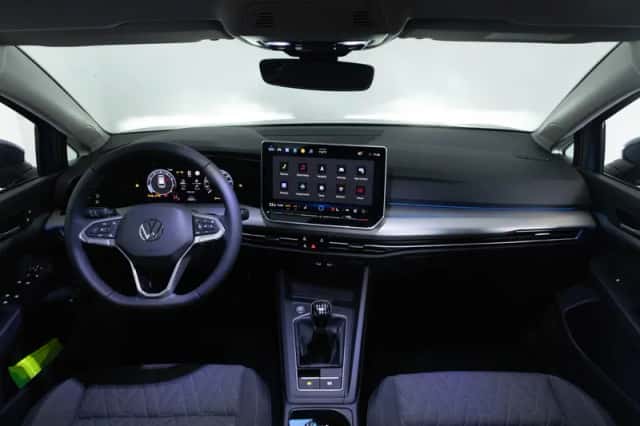 Volkswagen Golf (2026) thumbnail 5