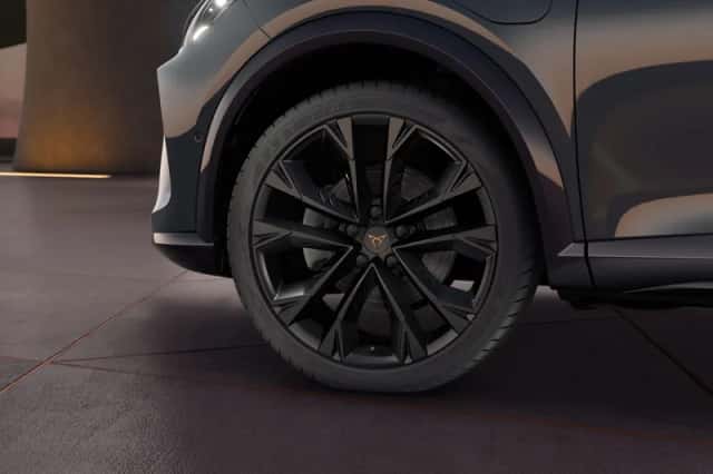 CUPRA Formentor (2025) thumbnail 5