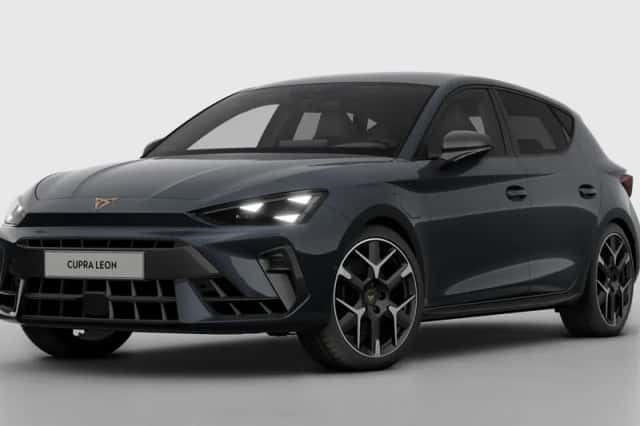 CUPRA Leon (2025) thumbnail 2