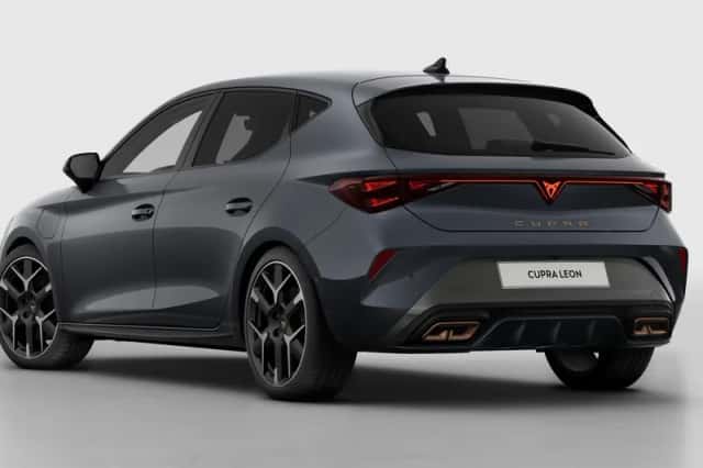 CUPRA Leon (2025) thumbnail 4